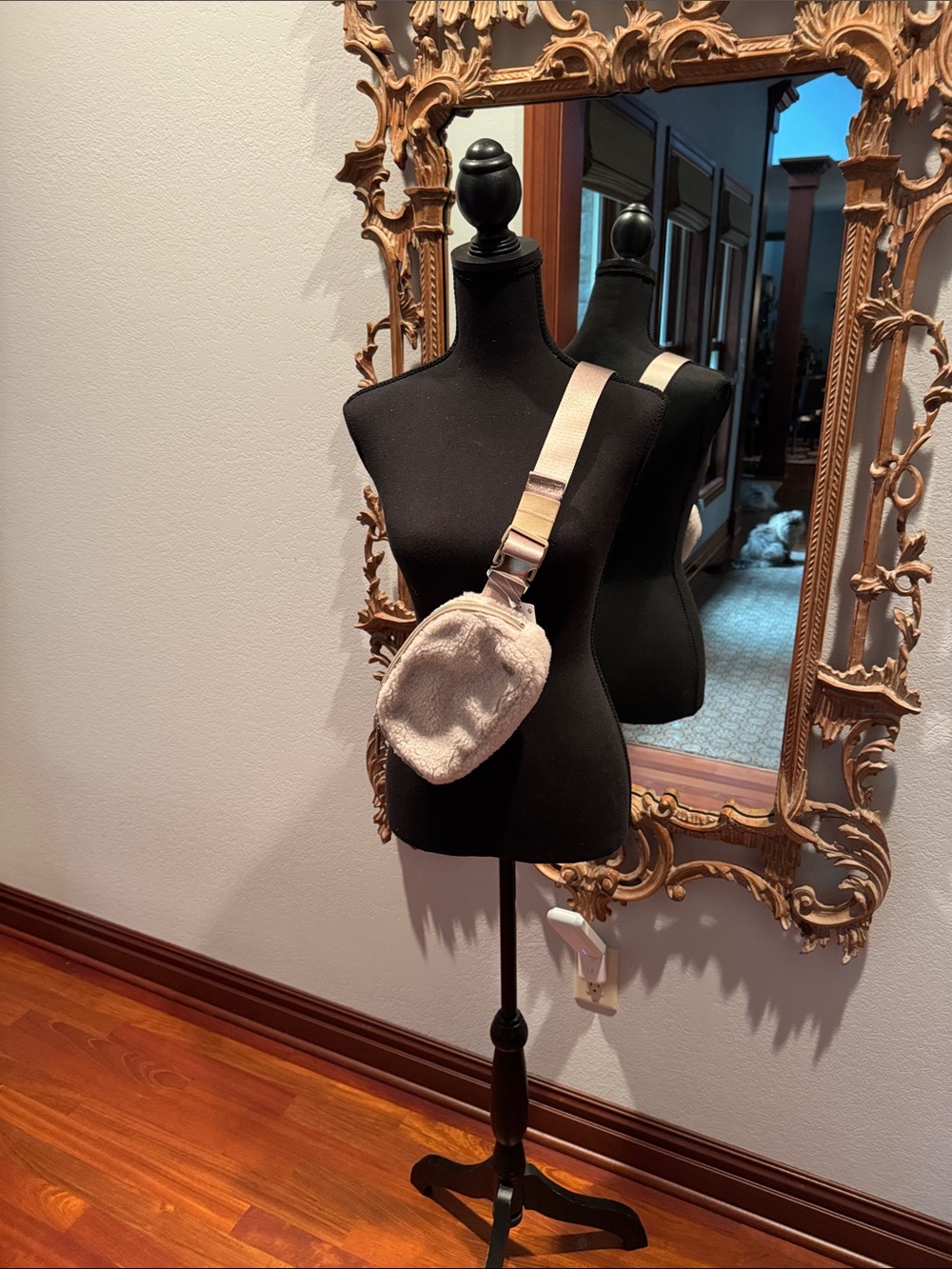 NWT Lululemon Plush Crossbody Sling Bag in Light Beige